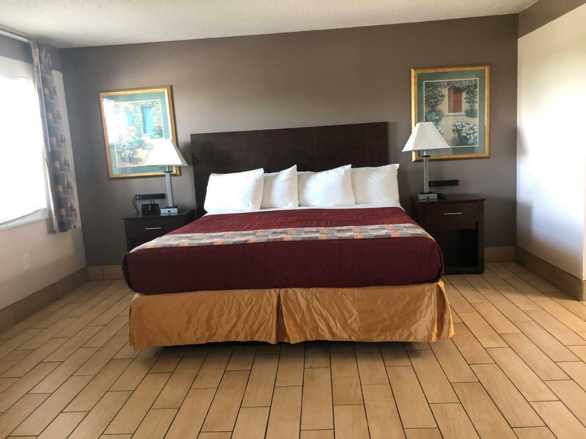 Sun Coast Inn Englewood Room photo